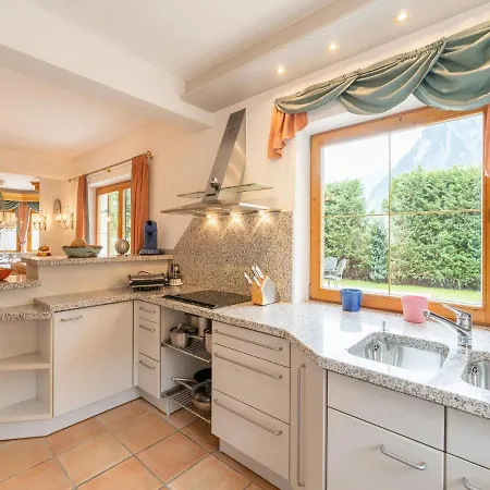 Charming Holiday In Maurach Am Achensee